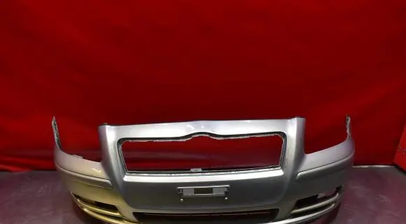 Toyota Avensis Verso Front bumper