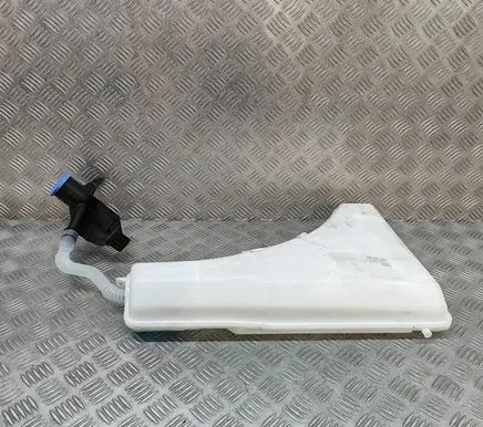 BMW X2 U10 Windshield washer fluid reservoir/tank 5A0BBE6