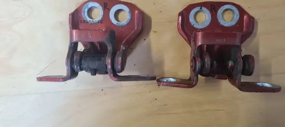 Ford Fusion Rear door hinge set 
