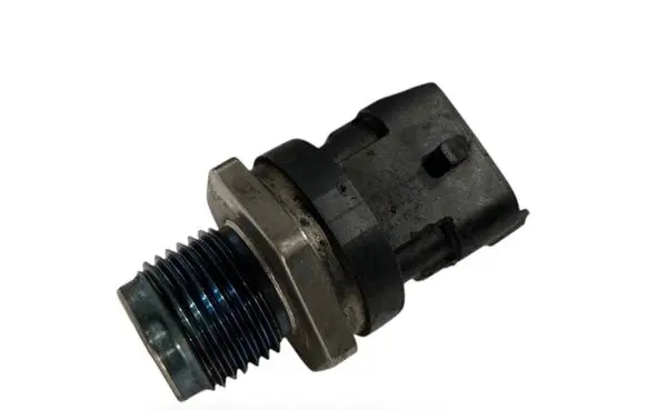 Volvo XC70 Fuel pressure sensor 0281002707