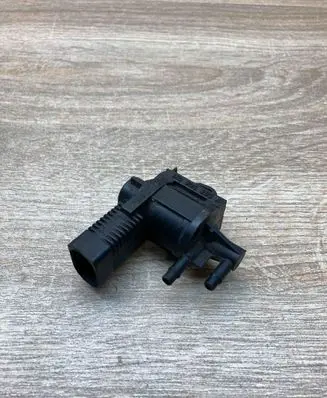 Volkswagen Transporter - Caravelle T5 Turbo solenoid valve 1K0906283A