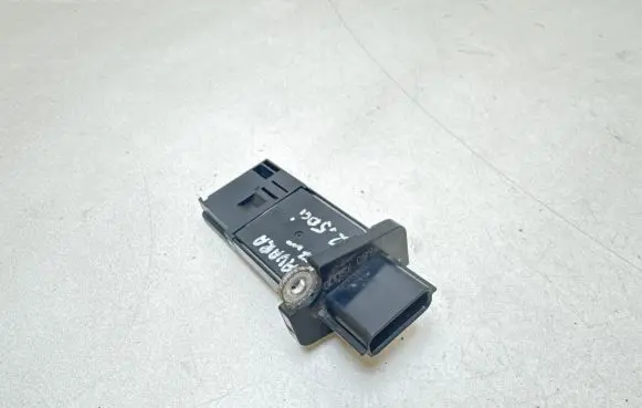 Nissan Navara D40 Mass air flow meter 226807S000