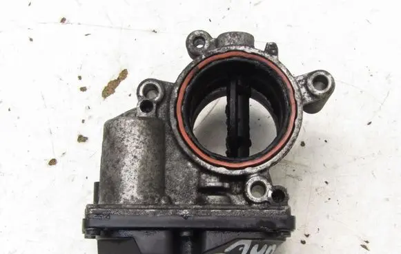 Audi Q3 8U Throttle body valve 03L128063R