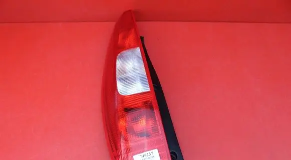 Mitsubishi Colt Rear/tail lights MR957373