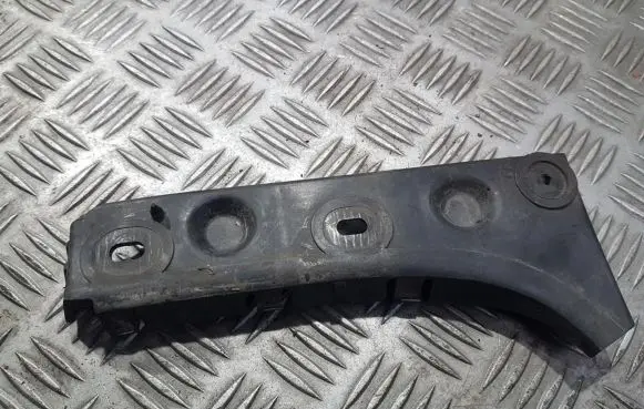 Audi A6 S6 C5 4B Front bumper mounting bracket 4b0807284b