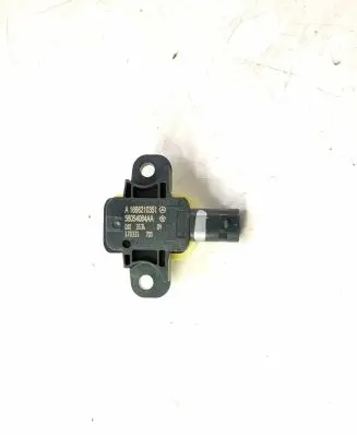 Mercedes-Benz GLE (W166 - C292) Airbag deployment crash/impact sensor 1668210351 A1668210351