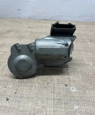 Steering wheel lock