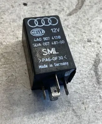 Audi A6 S6 C4 4A Other relay 5da00748700
