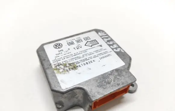 Volkswagen Golf III Airbag control unit/module 6N09909603 5WK4137 24960405