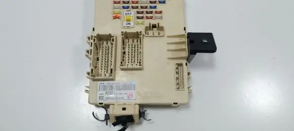 KIA Ceed Fuse module 91950A2021 1013221008 A20211302210206