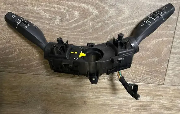 Hyundai Kona I Indicator stalk 93404J9860