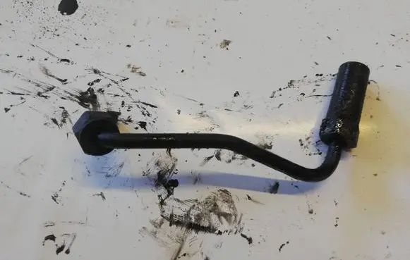 Nissan X-Trail T30 Fuel injector supply line/pipe NOCODE