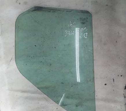 Ford Transit Custom Front door vent window glass four-door BK21V21418A