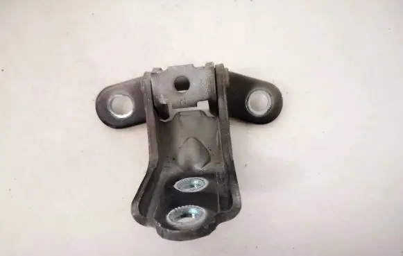 KIA Carens II Front door upper hinge