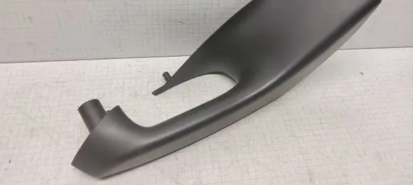 Volkswagen PASSAT B6 Rear door handle trim 3C4867372A 3C4868188A