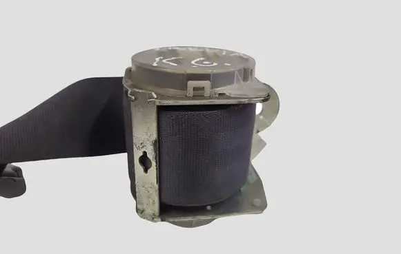 Toyota Previa (XR30, XR40) II Rear seatbelt C085407