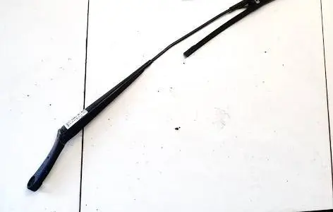 Skoda Octavia Mk2 (1Z) Front wiper blade arm 1z1955410a