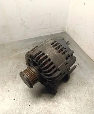Volkswagen PASSAT B6 Generator/alternator 06F903023C