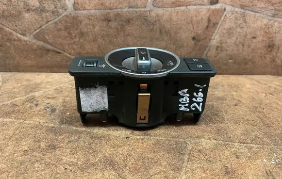 Mercedes-Benz C W204 Light switch 