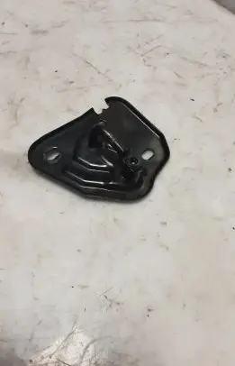 Audi A6 C7 Engine bonnet/hood lock/latch loop/hook 4G0823186