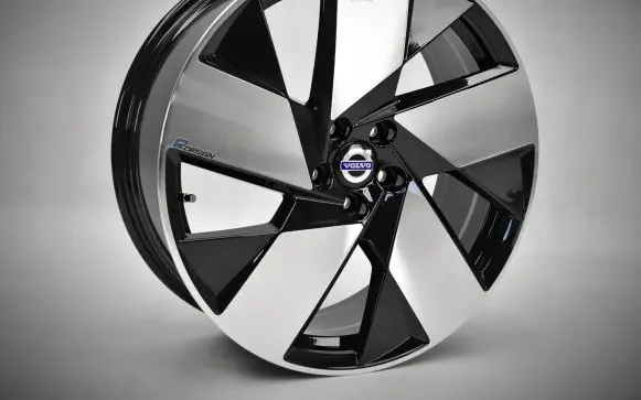 Volvo XC40 R20 alloy rim A2124012302 A2124012402