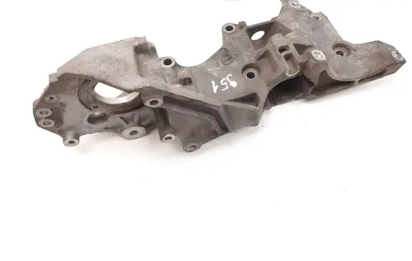 Volkswagen Caddy Fuel pump bracket 03L903143Q