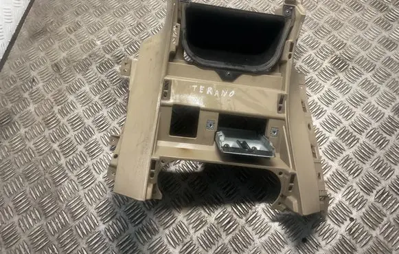 Nissan Terrano Center console 