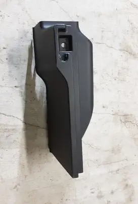 (D)pillar trim (top)