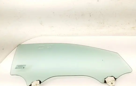 Mazda CX-30 Front door window glass four-door
