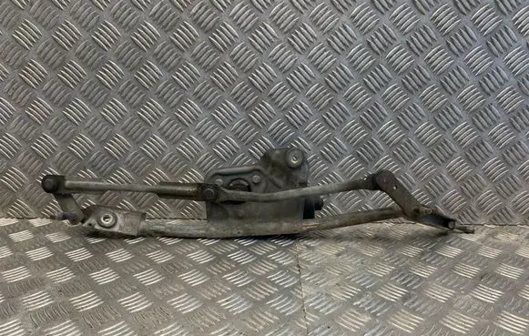 Volvo XC90 Front wiper linkage and motor 8659968