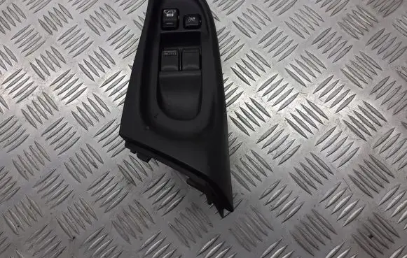 Nissan Almera N16 Front door window switch trim 80961-BM500