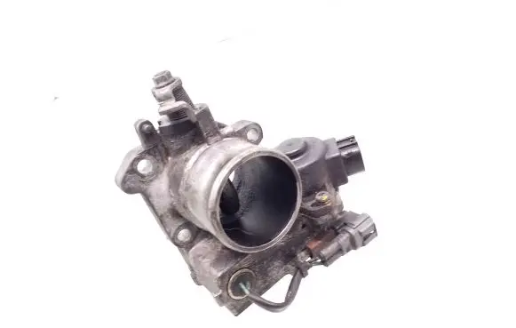 Toyota Corolla E120 E130 Throttle valve 8967221020 27020 3C18