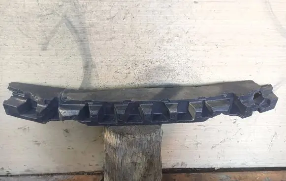Volkswagen Touran I Front bumper foam support bar 1T0807248F