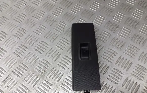 Toyota Corolla Verso E121 Quarter vent window switch 74231-0F030