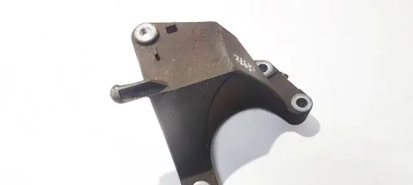 Opel Vectra C Engine mounting bracket 9191124