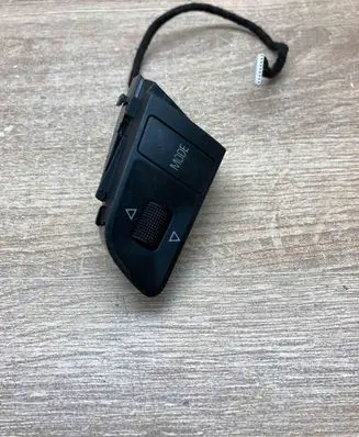 Audi A6 S6 C6 4F Steering wheel buttons/switches 4F0951527