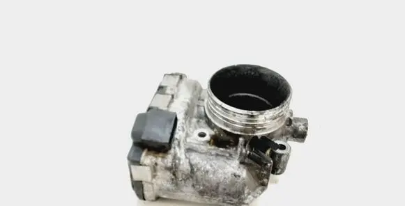 Volvo V70 Throttle valve 8692720