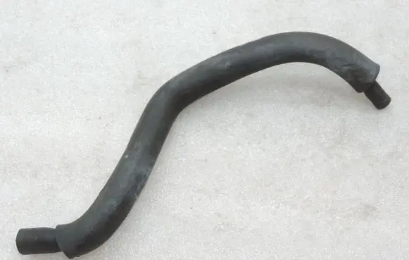 Toyota Corolla E120 E130 Breather/breather pipe/hose 122620D080