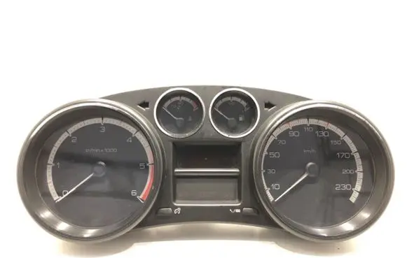 Speedometer (instrument cluster)