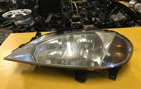 Renault Megane I Headlight/headlamp