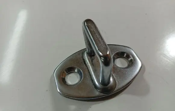 Volkswagen Golf V Front door lock loop/hook striker 3C0837033