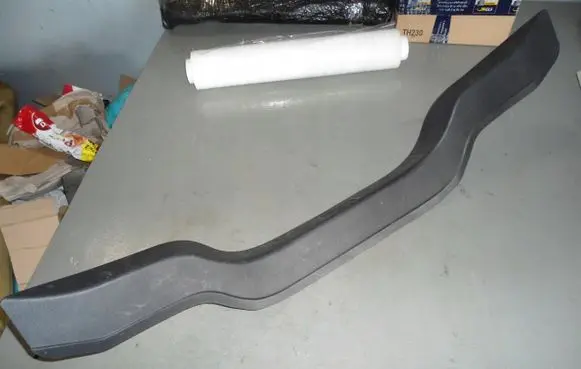 Trunk/boot sill cover protection