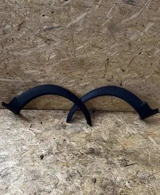 Volvo XC70 Fender trim (molding)