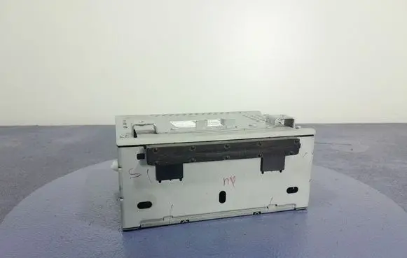 Ford Grand C-MAX Radio/CD/DVD/GPS head unit AM5T18C815RN