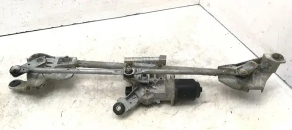 Nissan Pathfinder R51 Front wiper linkage and motor