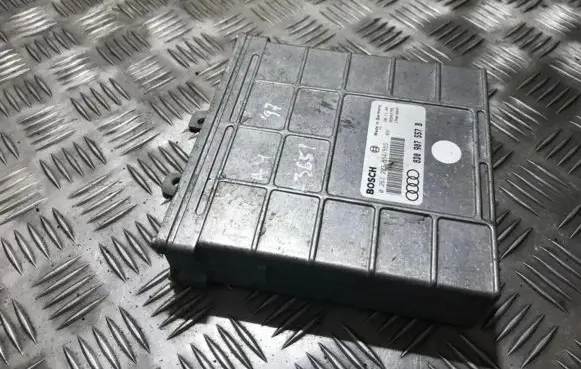 Audi A4 S4 B5 8D Engine control unit/module 0261203554 0261203555