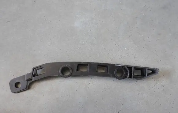 Mercedes-Benz GLA W156 X156 Rear bumper mounting bracket A1568850321