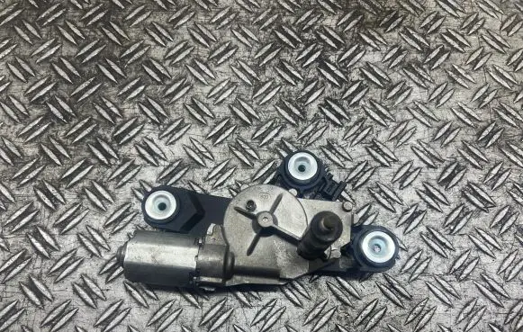 Ford Focus Rear window wiper motor 0390201875