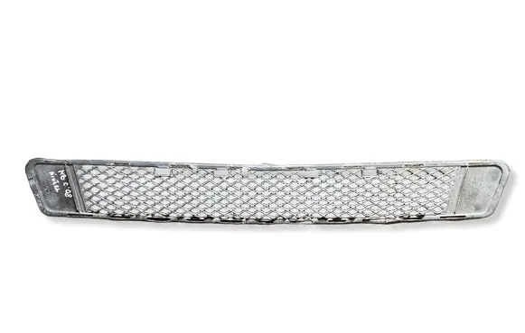 Mercedes-Benz C W204 Front bumper lower grill A2048852123 90488571
