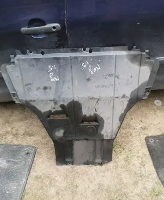 Renault Megane III Engine splash shield/under tray